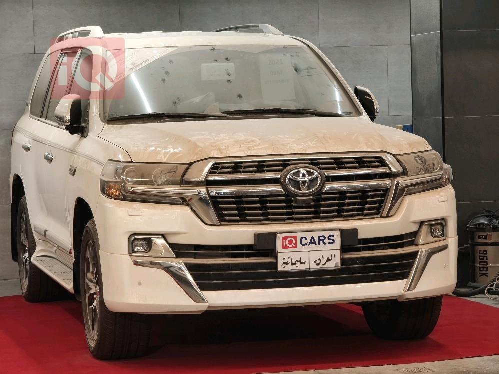 تويوتا لاندكروزر